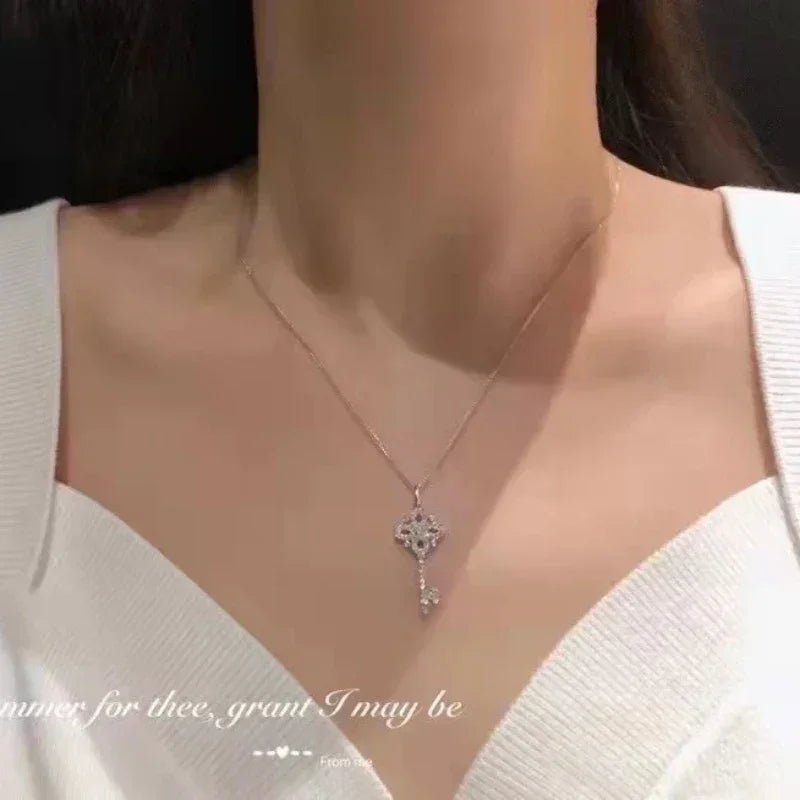 925 Sterling Silver Pave Crystal Vintage Key Pendant 14k Gold Plating Necklace Women Light Luxury Temperament Dress Jewelry