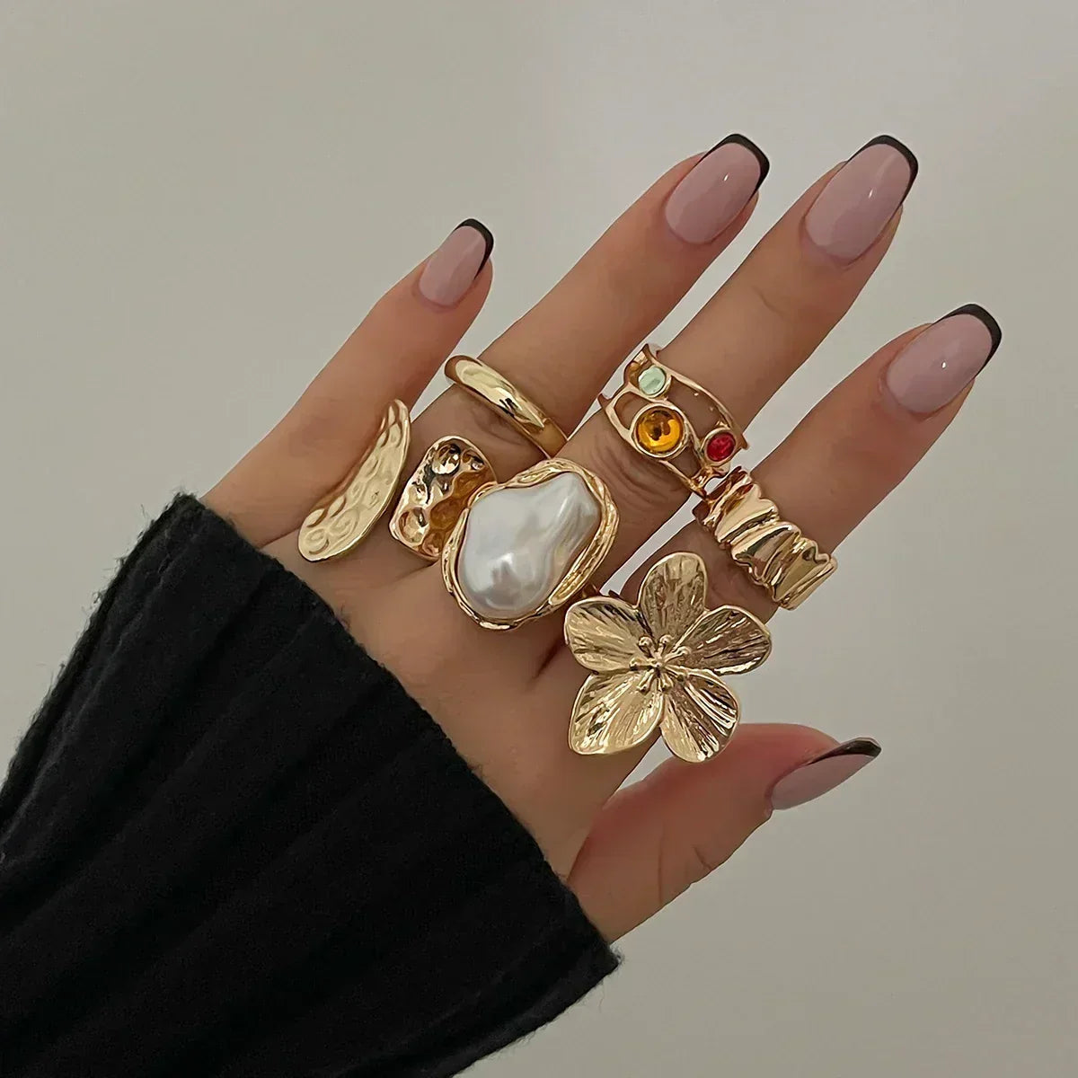 Ingemark 2025 New Irregular Exaggerated Metal Flower Open Rings Women Elegant Baroque Imitation Pearl Ring Jewelry Accessories