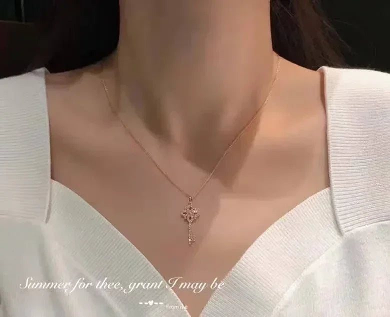 925 Sterling Silver Pave Crystal Vintage Key Pendant 14k Gold Plating Necklace Women Light Luxury Temperament Dress Jewelry